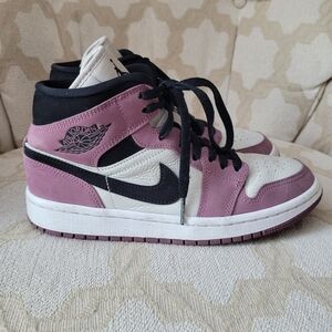 AIR JORDAN 1 MID TOP SHOES SNEAKERS LACE UP YOUTH 5.5 WOMEN'S 7